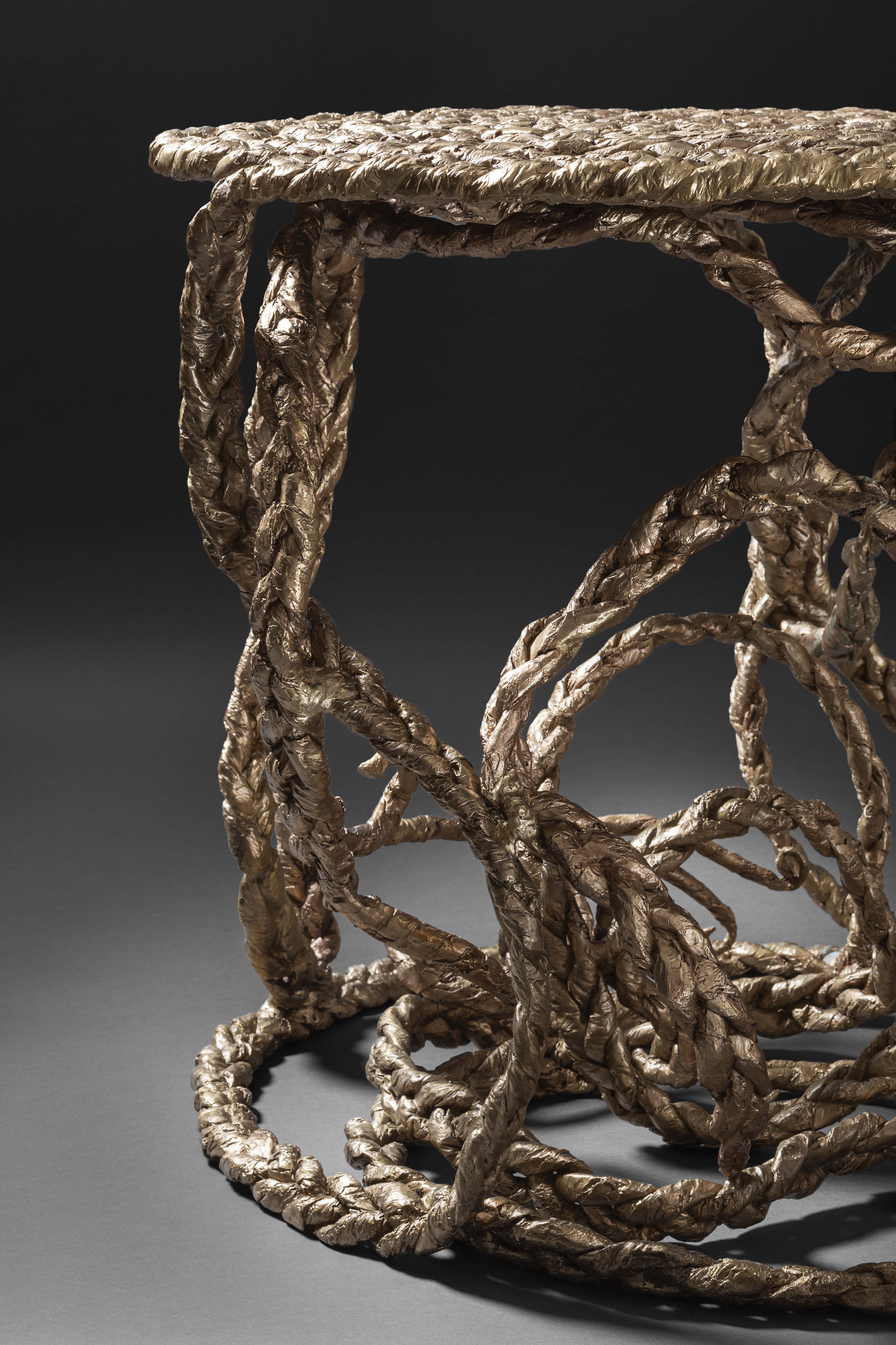Des Tresses - Complicated Table
