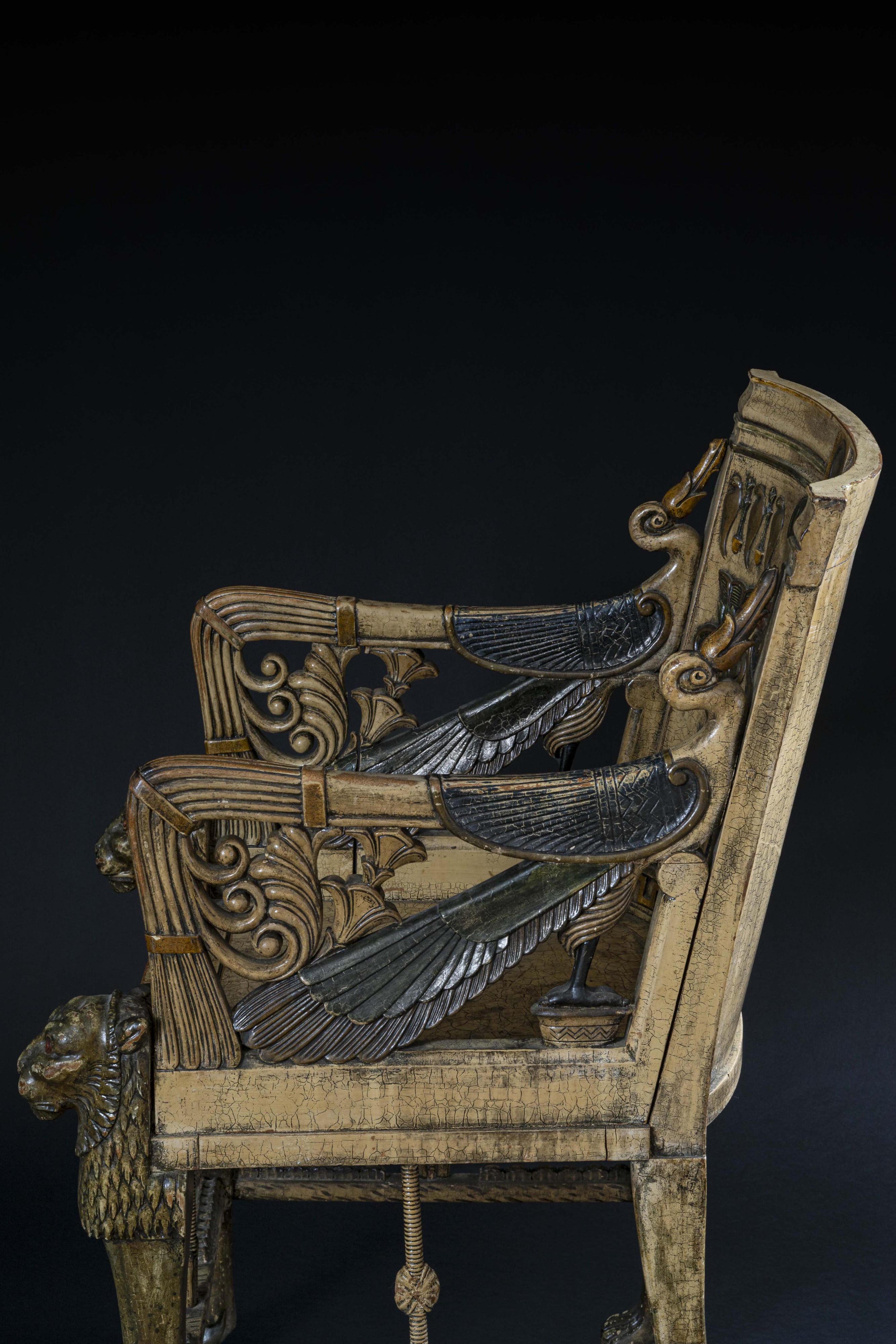 Travail italien, Paire de fauteuils Trône de Toutankhamon