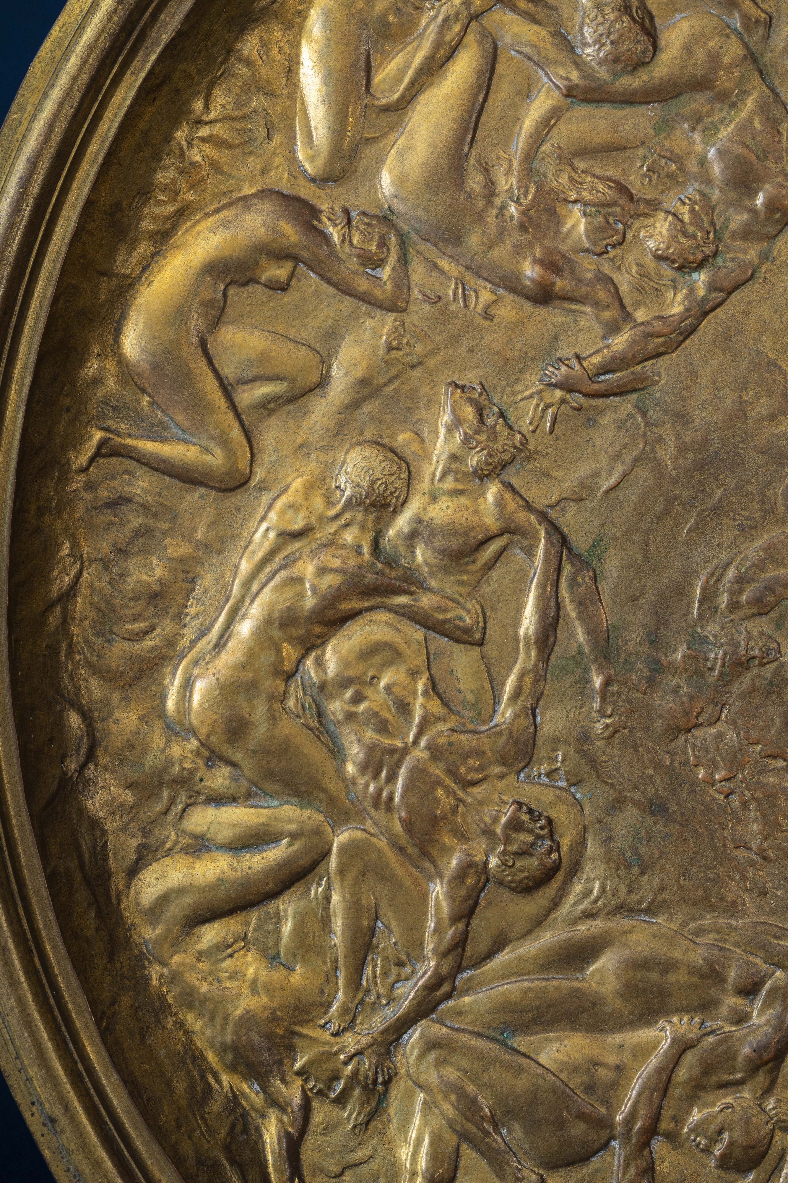 Ensemble de 9 plats de présentation néo-renaissance
