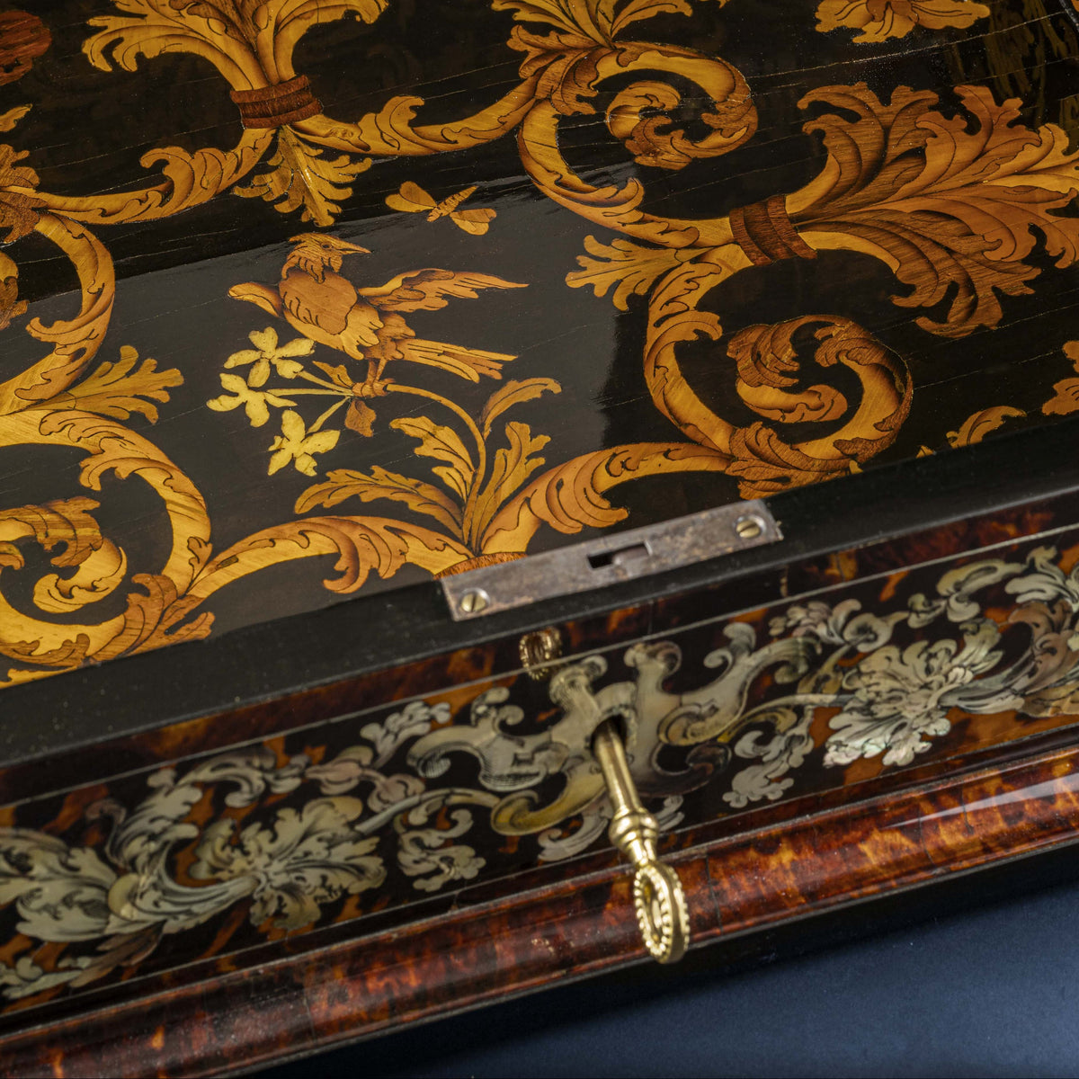 Coffret de cabinet, travail du XIXe siècle dans le goût du XVIIe siècle