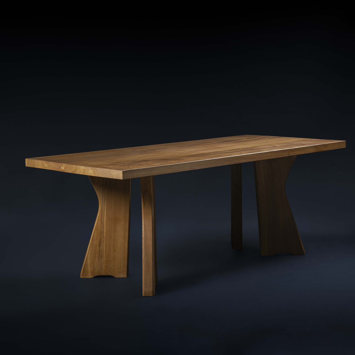 Claude de Moyen (XXe-XXIe siècle), Table de salle à manger