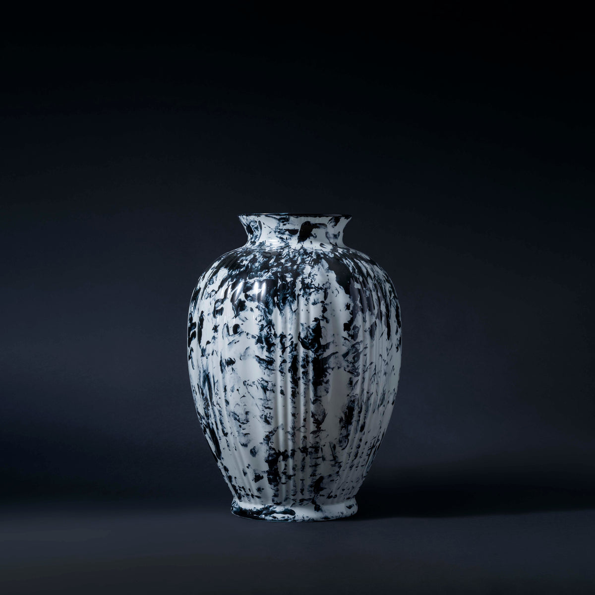 Vase One Minute Delft Black N°8, Marcel Wanders pour PINTO