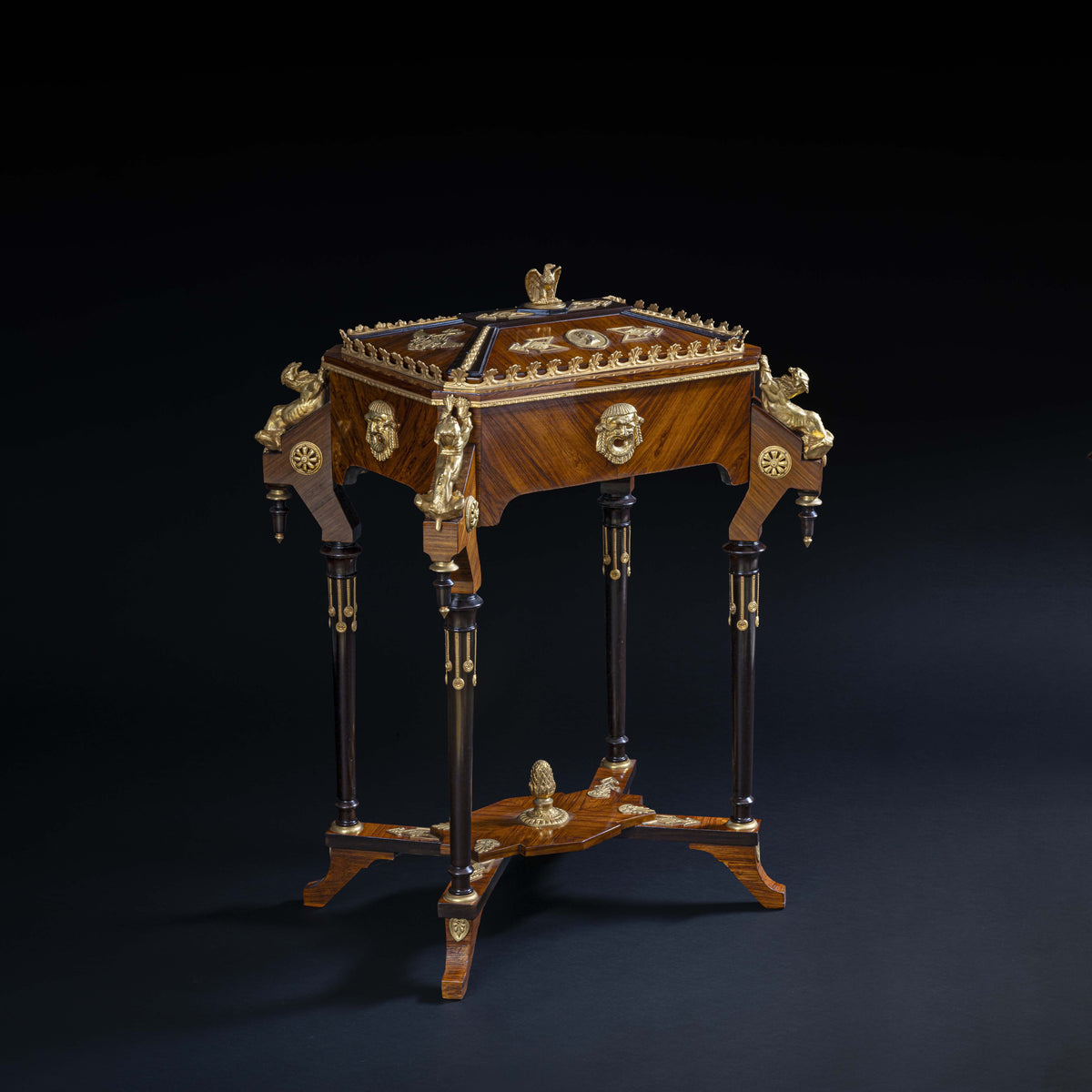 Charles-Guillaume Diehl (1811-1885), Table de salon formant rafraîchissoir ou jardinière