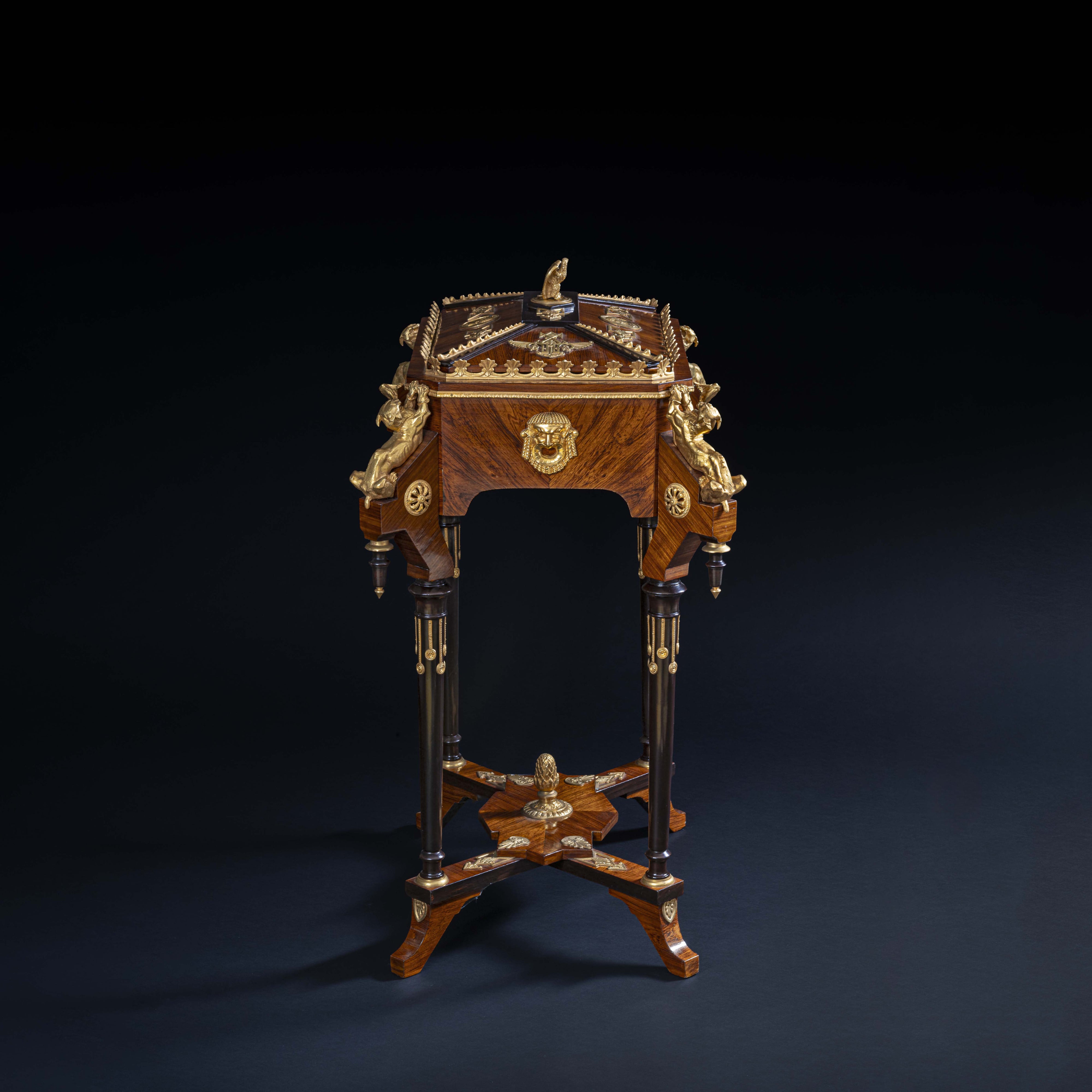 Charles-Guillaume Diehl (1811-1885), Table de salon formant rafraîchissoir ou jardinière
