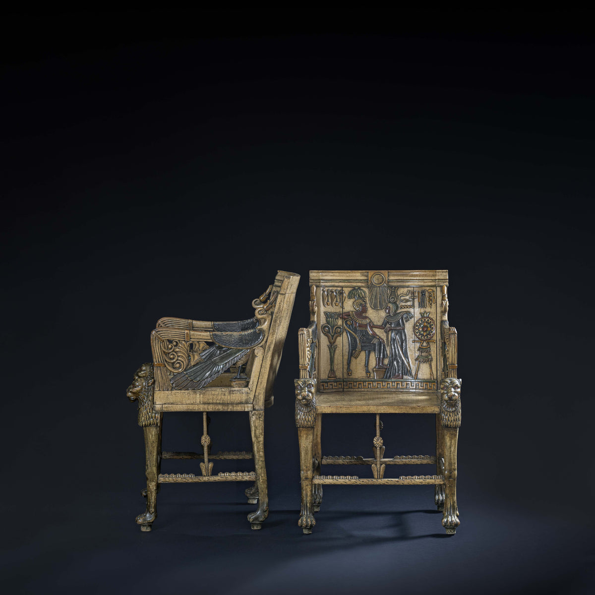 Travail italien, Paire de fauteuils Trône de Toutankhamon