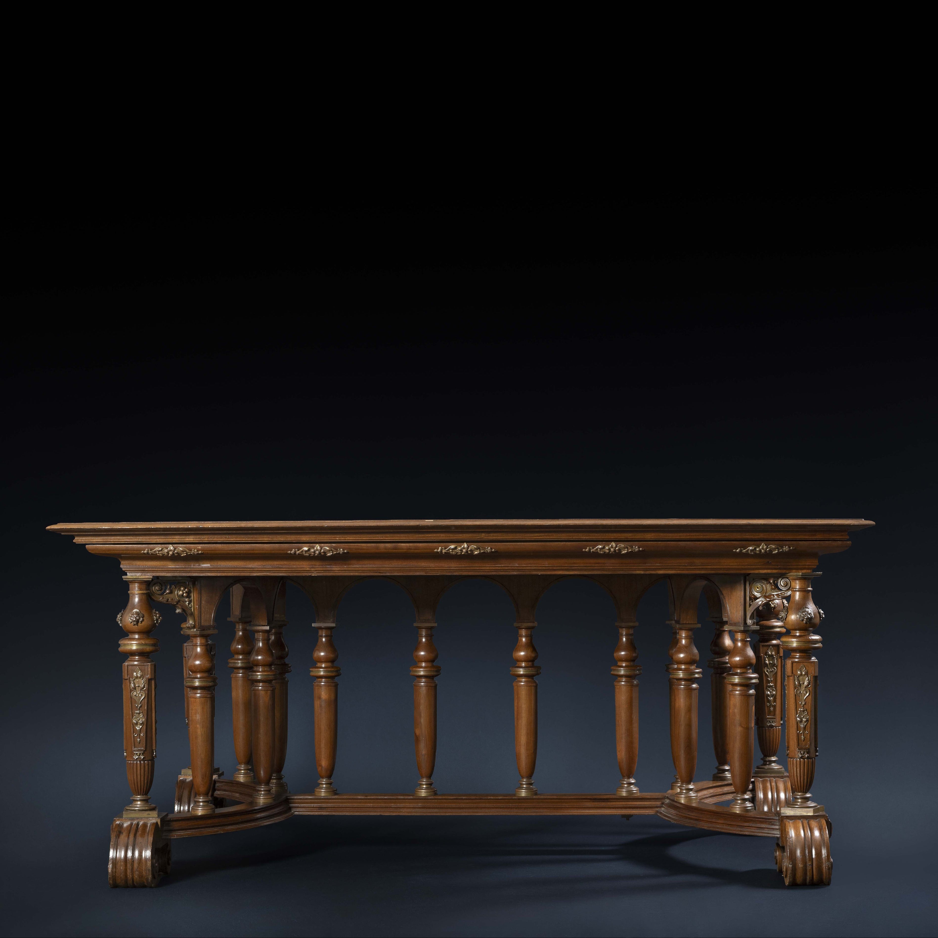 Édouard Lièvre (1829-1886), Importante table de style Renaissance, pièce unique