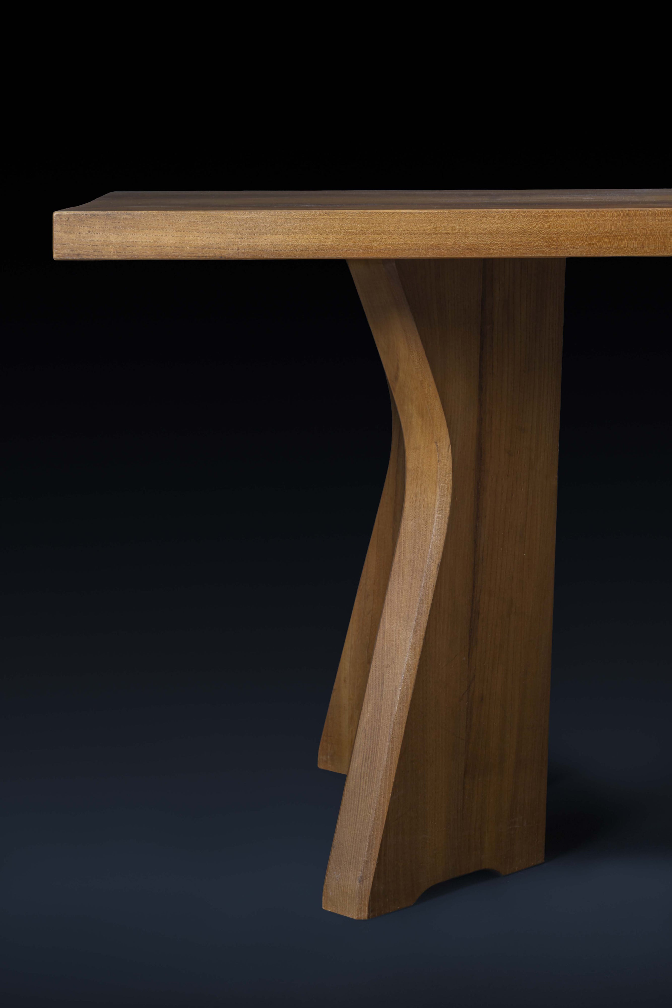 Claude de Moyen (XXe-XXIe siècle), Table de salle à manger