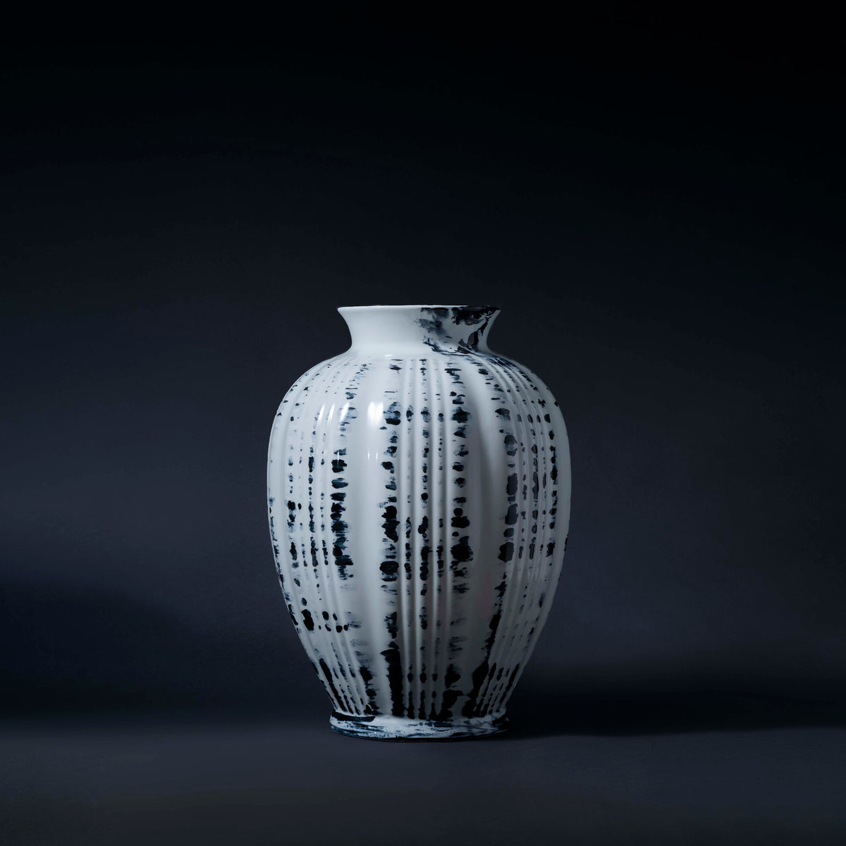 Vase One Minute Delft Black N°3, Marcel Wanders pour PINTO