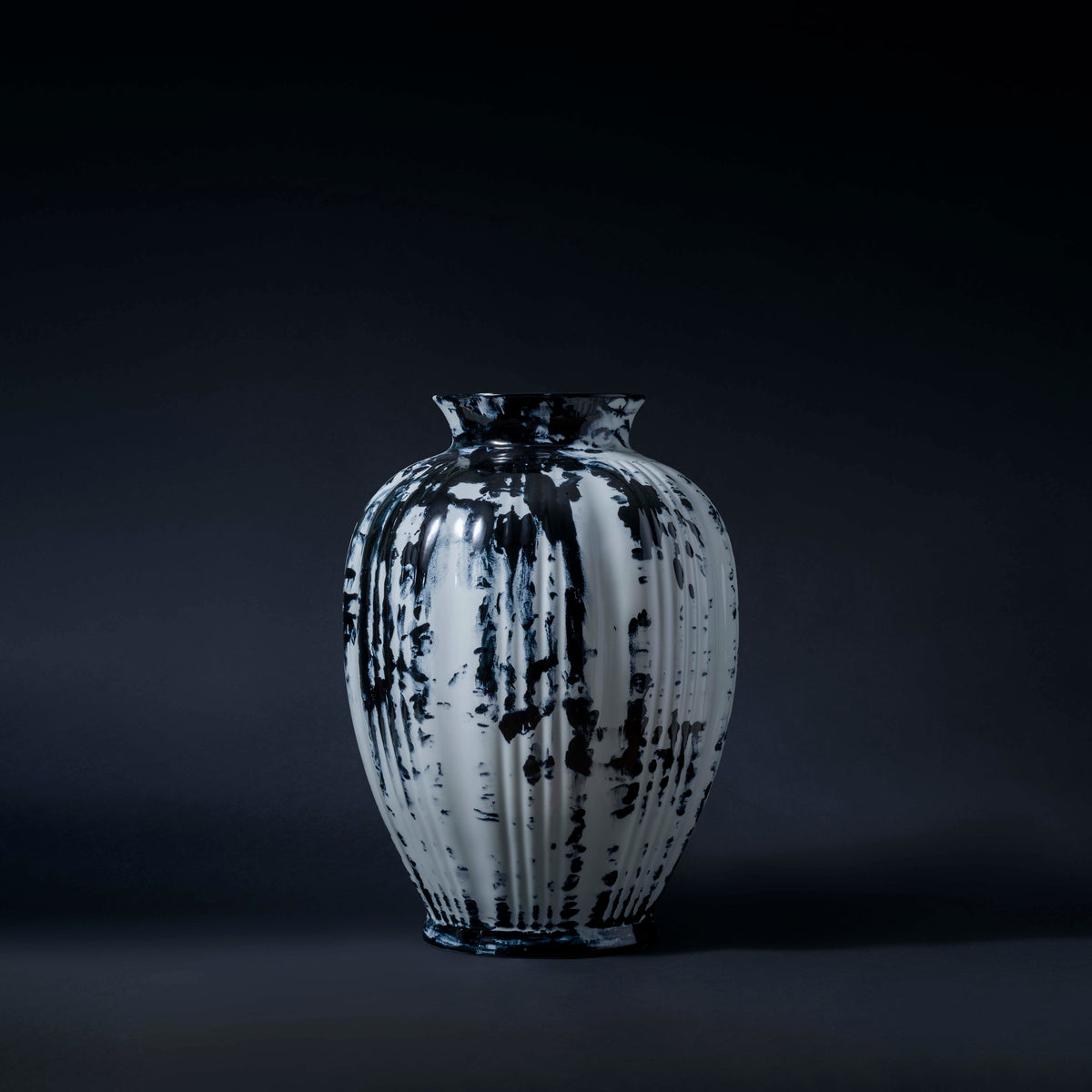 Vase One Minute Delft Black N°7, Marcel Wanders pour PINTO