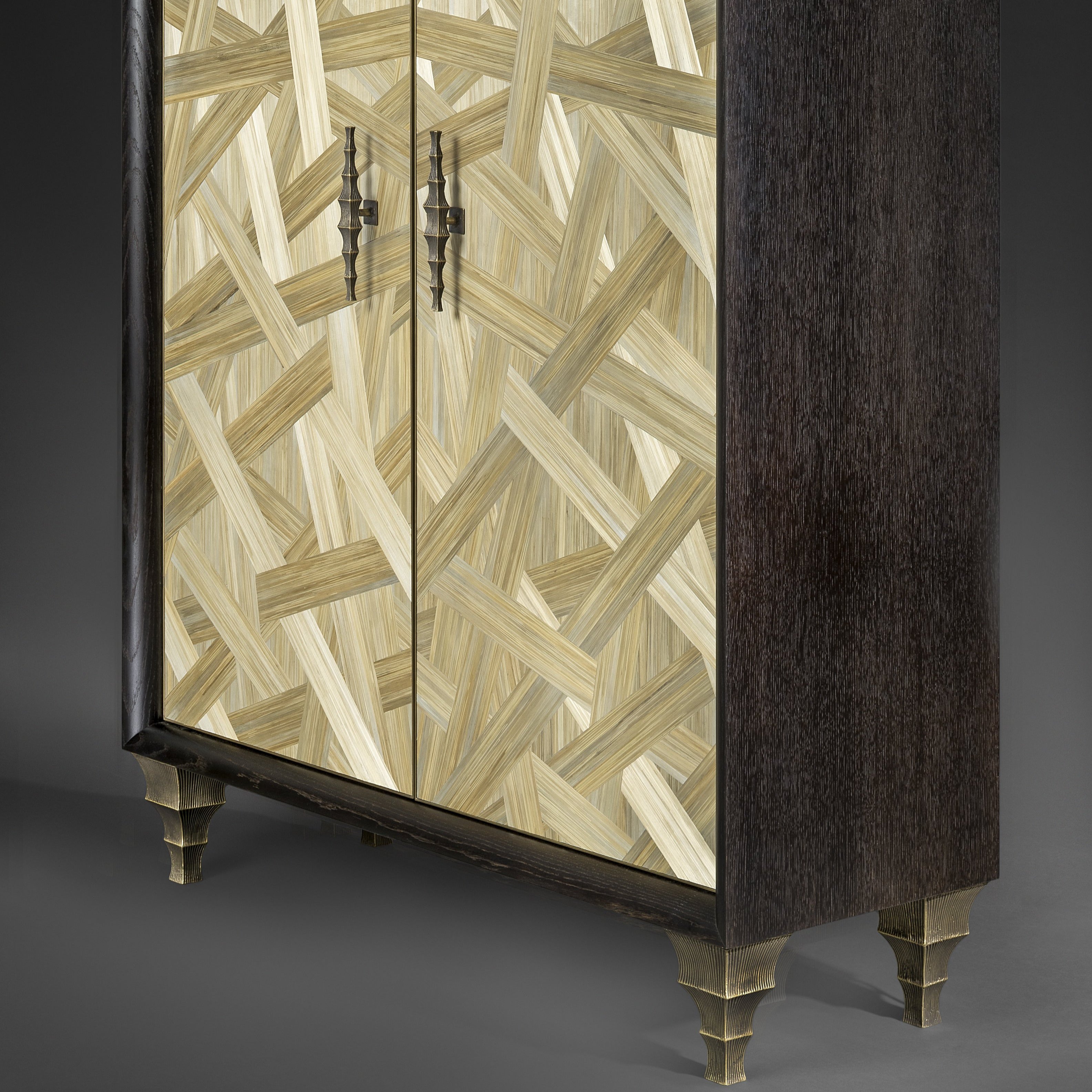Titan - Cabinet